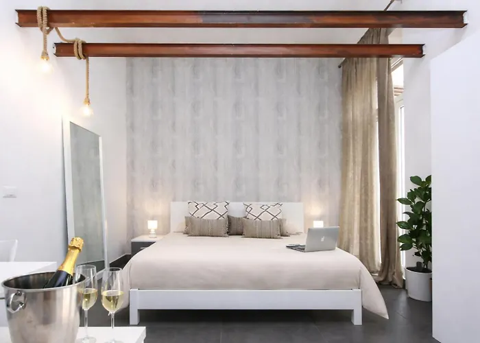 Palermo Inn Suite